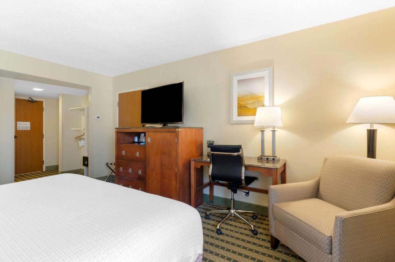 Best Western North Roanoke Troutville Екстер'єр фото